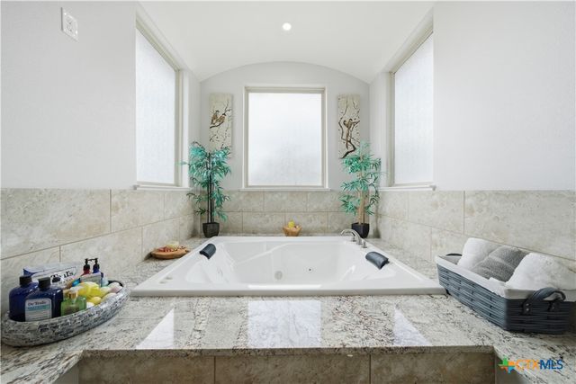 205 County Road 2727, Mico, TX 78056