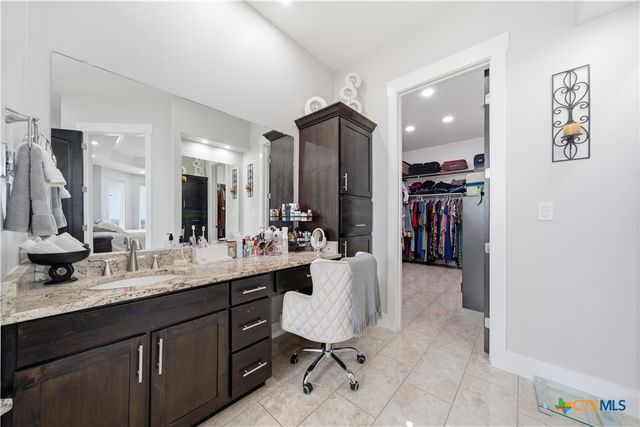 205 County Road 2727, Mico, TX 78056