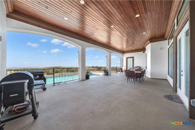 205 County Road 2727, Mico, TX 78056