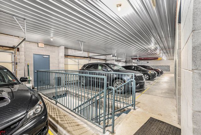 2964 Lakeshore Drive E403, Muskegon City, MI 49441