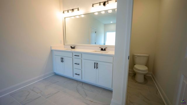 126 Bluecoat Trail, Byron, GA 31088