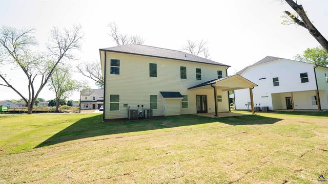 126 Bluecoat Trail, Byron, GA 31088