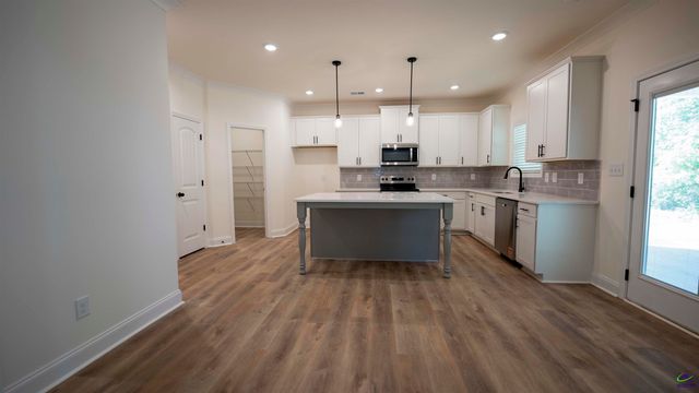 126 Bluecoat Trail, Byron, GA 31088