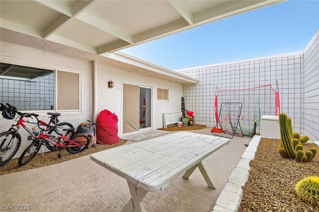 3827 Cavalry Street, Las Vegas, NV 89121