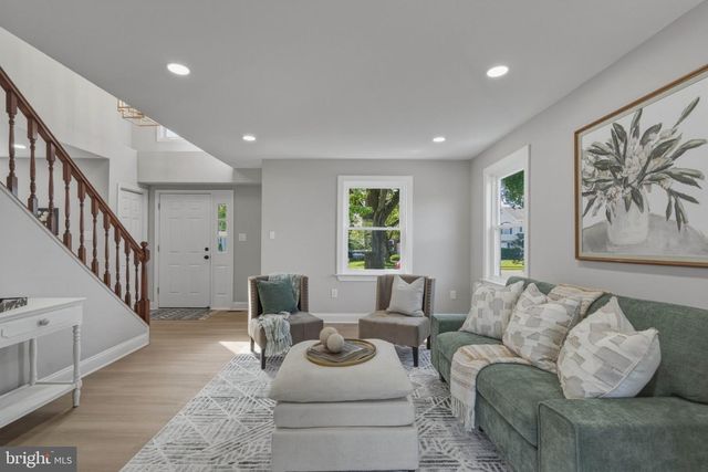 4 WELLSPRING DR, Bear, DE 19701