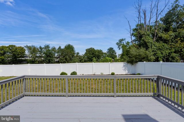 4 WELLSPRING DR, Bear, DE 19701