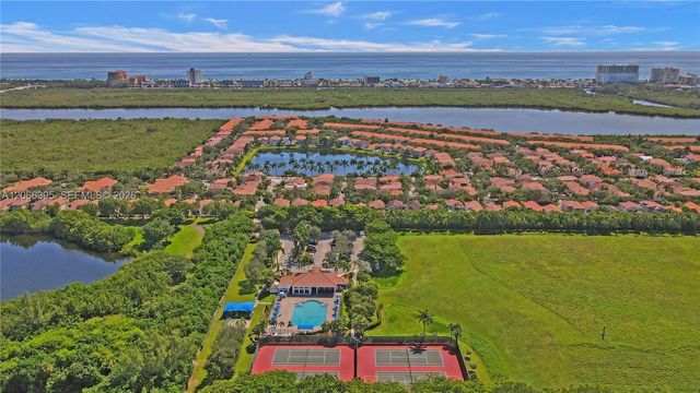 1130 Buttonwood Lane -, Hollywood, FL 33019