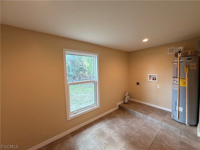 1906 Coronado RD, Fort Myers, FL 33901