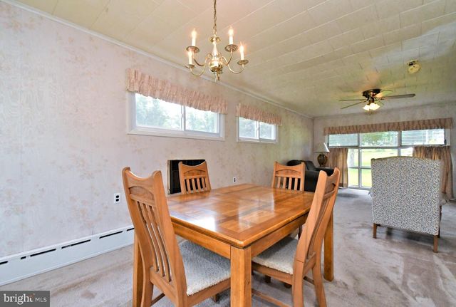 245 FULMER RD, Perkiomenville, PA 18074