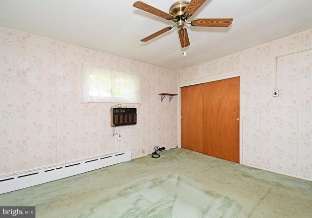 245 FULMER RD, Perkiomenville, PA 18074