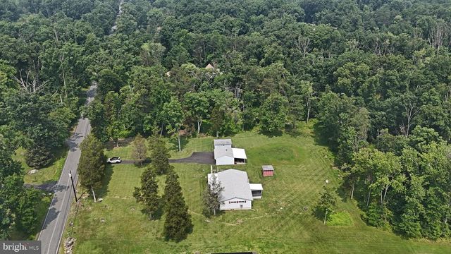 245 FULMER RD, Perkiomenville, PA 18074