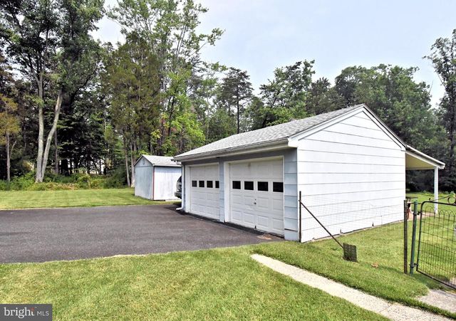 245 FULMER RD, Perkiomenville, PA 18074