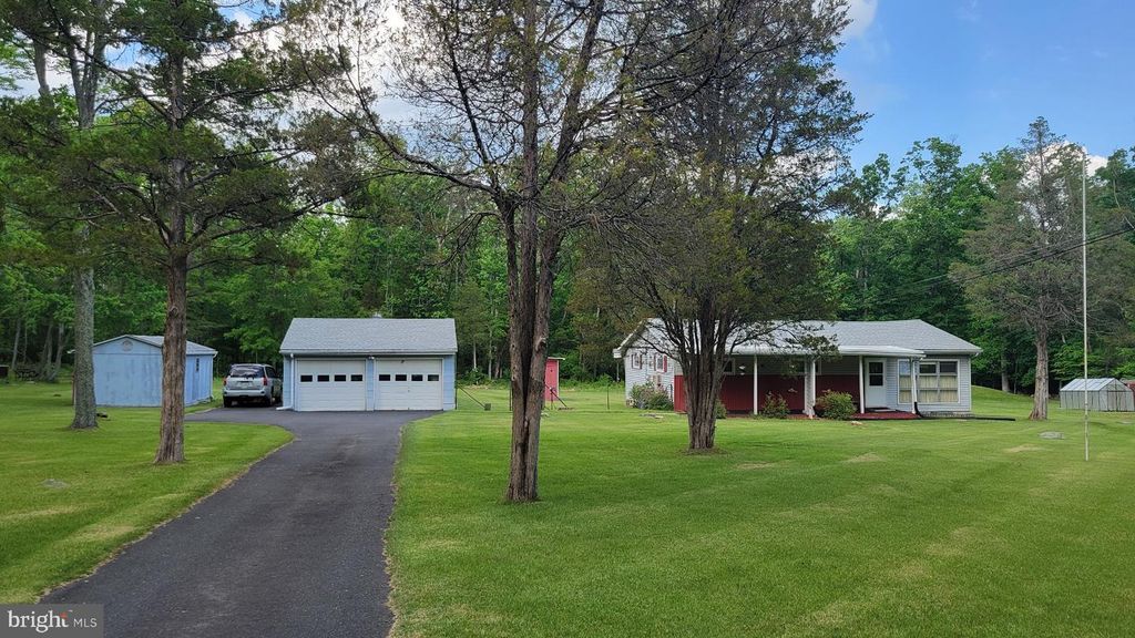 245 FULMER RD, Perkiomenville, PA 18074