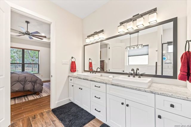 814 Rutherford, Fischer, TX 78623