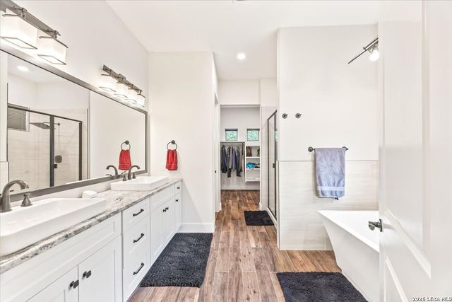 814 Rutherford, Fischer, TX 78623