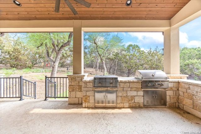 814 Rutherford, Fischer, TX 78623