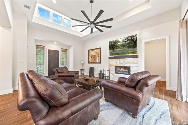 814 Rutherford, Fischer, TX 78623