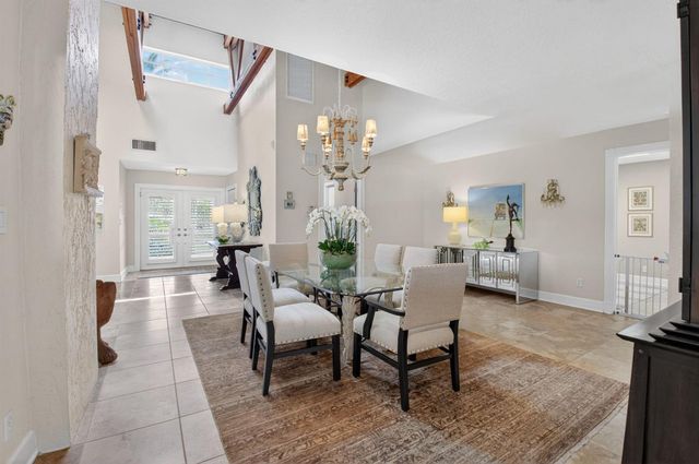 706 Foxpointe Circle, Delray Beach, FL 33445