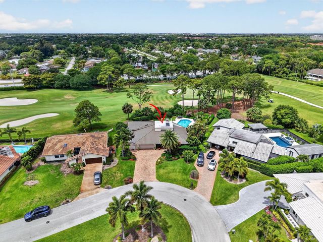 706 Foxpointe Circle, Delray Beach, FL 33445