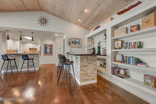 5104 N 33RD Street, Phoenix, AZ 85018