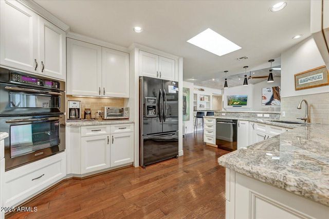 5104 N 33RD Street, Phoenix, AZ 85018