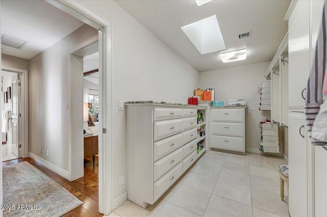 5104 N 33RD Street, Phoenix, AZ 85018