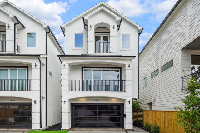 902 Knox Street A, Houston, TX 77007