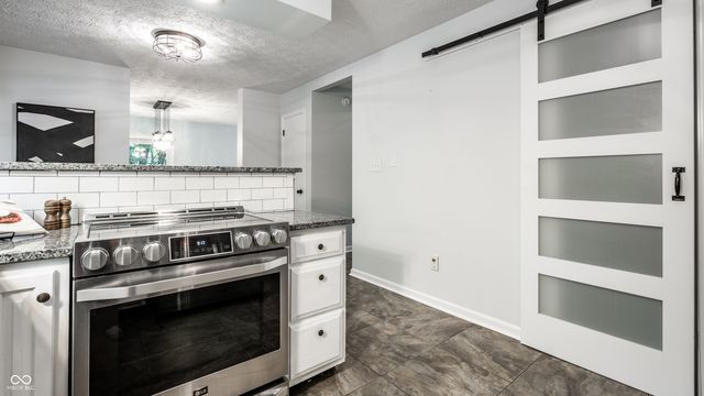 2136 Sequoia Lane, Indianapolis, IN 46240