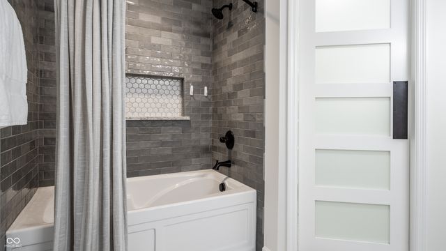 2136 Sequoia Lane, Indianapolis, IN 46240