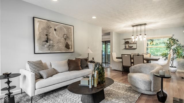 2136 Sequoia Lane, Indianapolis, IN 46240