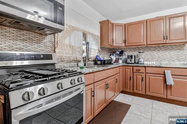 754 Highland Avenue, Newark, NJ 07104