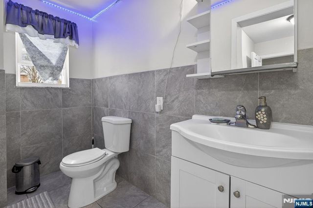 754 Highland Avenue, Newark, NJ 07104