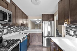 6185 LITTLE VALLEY WAY, Alexandria, VA 22310