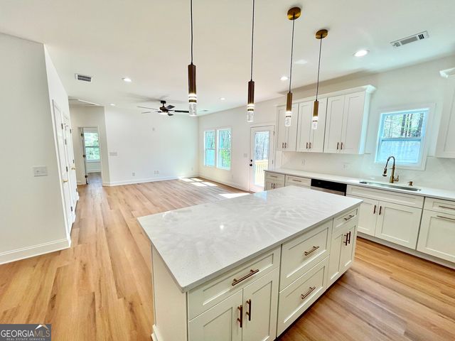 204 Custer Circle, Griffin, GA 30223