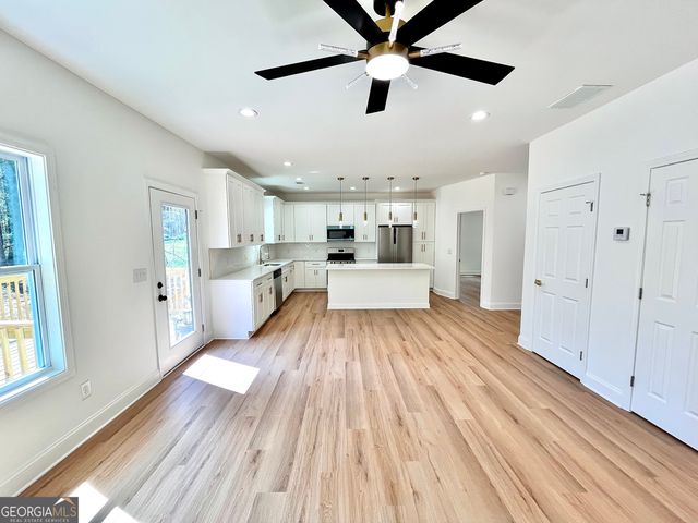 204 Custer Circle, Griffin, GA 30223