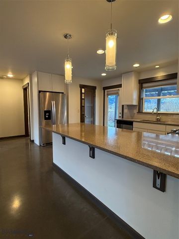 1858 Hunters Way, Bozeman, MT 59718