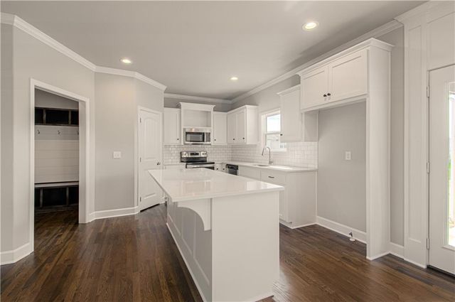 6000 NE 118th Street, Kansas City, MO 64156