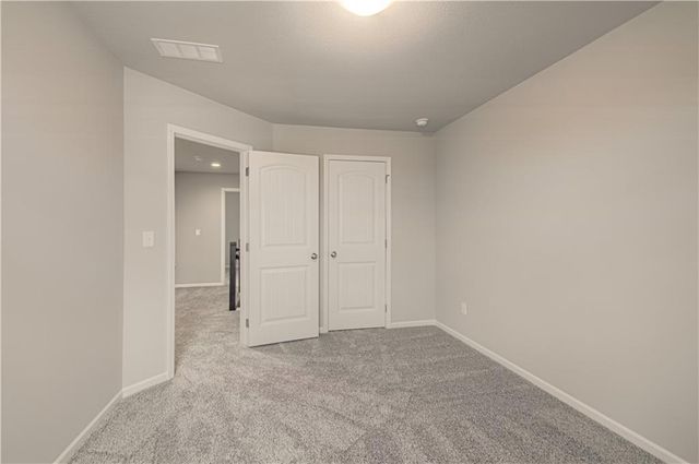 6000 NE 118th Street, Kansas City, MO 64156