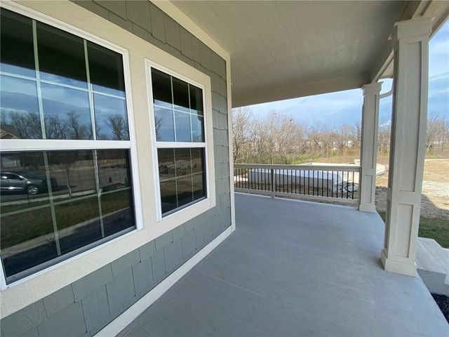 6000 NE 118th Street, Kansas City, MO 64156