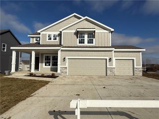 6000 NE 118th Street, Kansas City, MO 64156