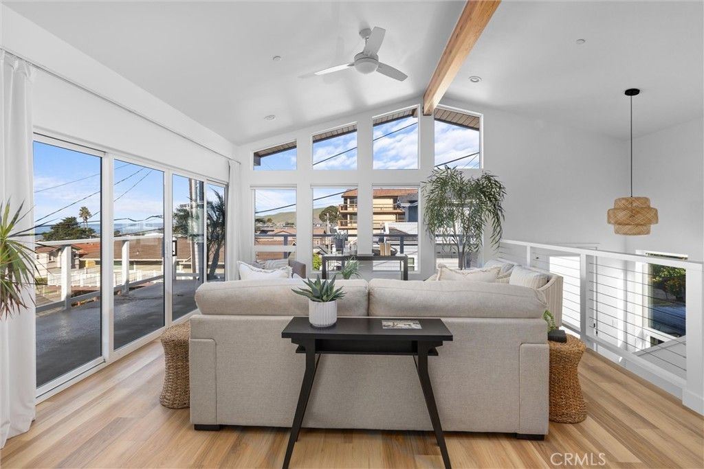 Image 10 of property listing at 194 6th Street, Cayucos, CA 93430