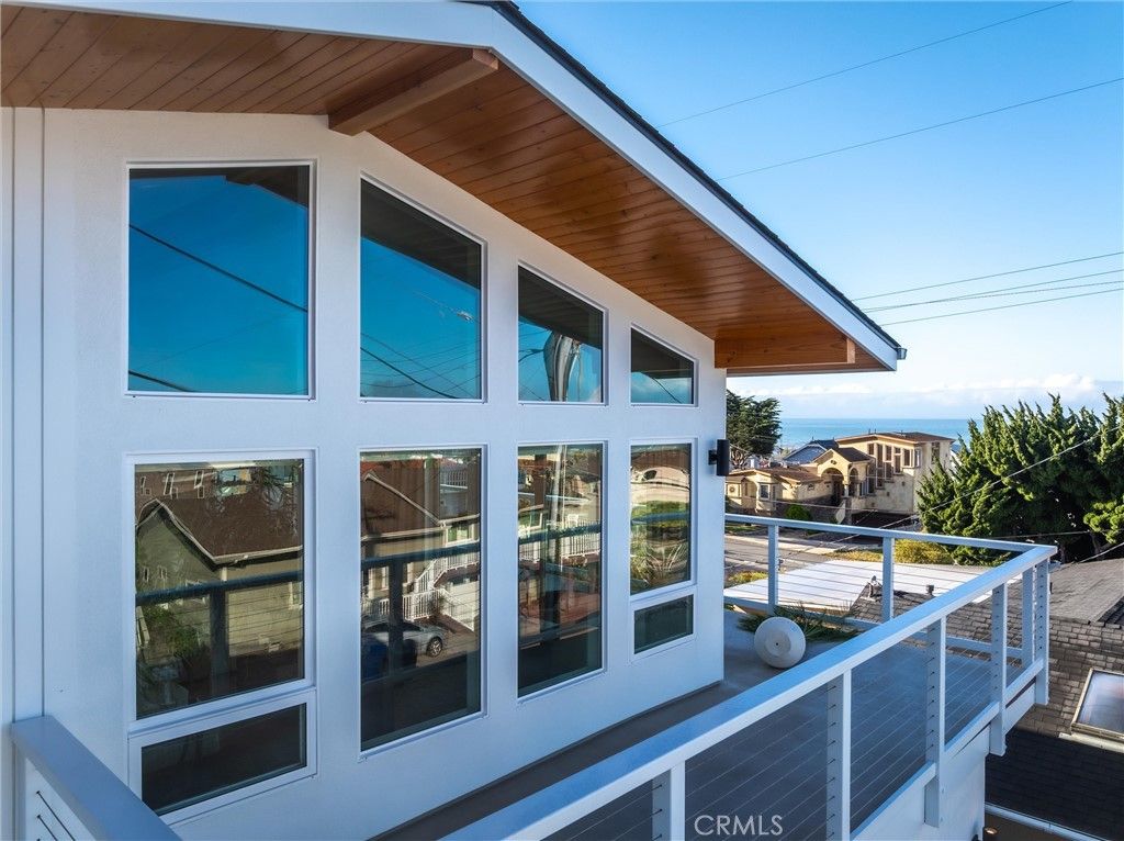 Image 11 of property listing at 194 6th Street, Cayucos, CA 93430