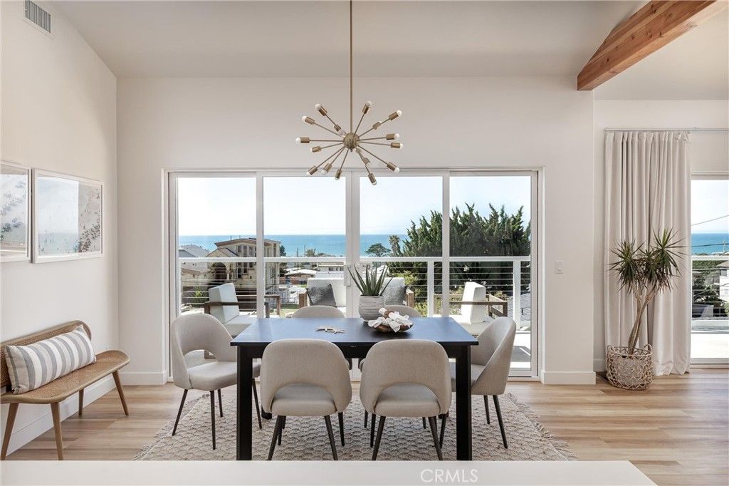 Image 15 of property listing at 194 6th Street, Cayucos, CA 93430