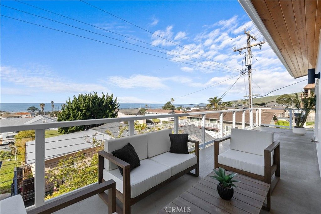 Image 23 of property listing at 194 6th Street, Cayucos, CA 93430