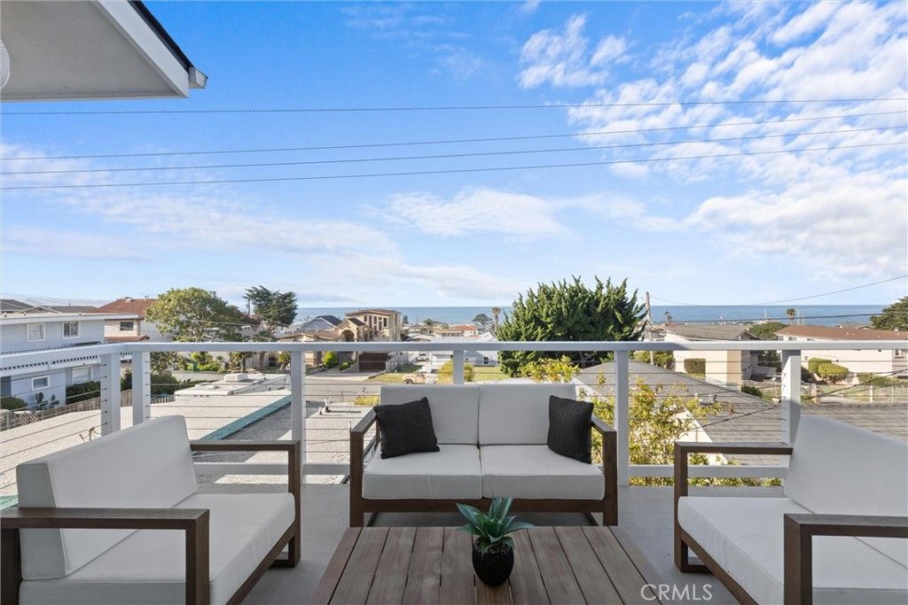 Image 24 of property listing at 194 6th Street, Cayucos, CA 93430