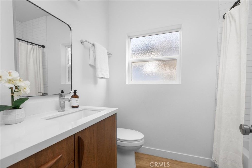 Image 35 of property listing at 194 6th Street, Cayucos, CA 93430