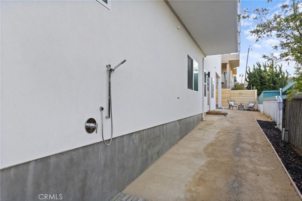 Image 46 of property listing at 194 6th Street, Cayucos, CA 93430