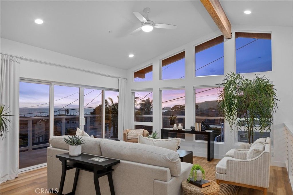 Image 5 of property listing at 194 6th Street, Cayucos, CA 93430