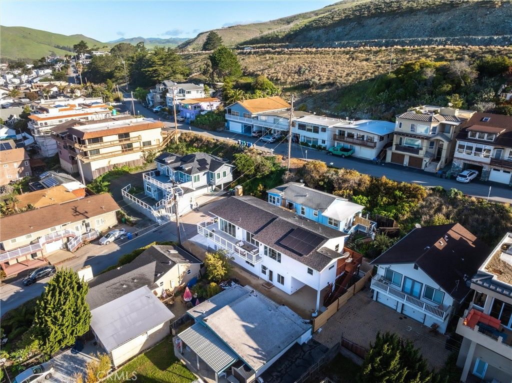 Image 58 of property listing at 194 6th Street, Cayucos, CA 93430
