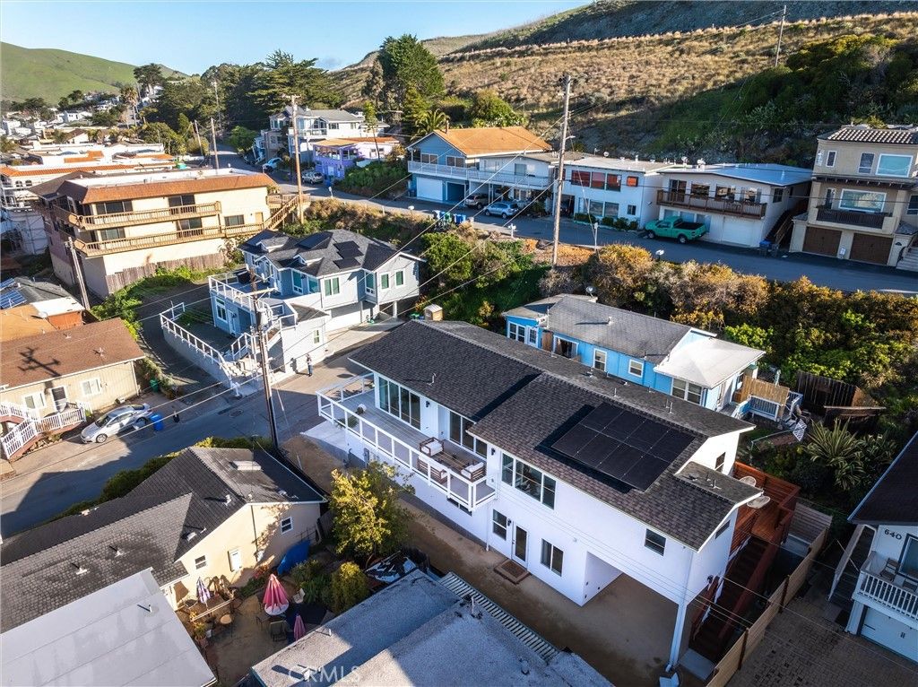 Image 59 of property listing at 194 6th Street, Cayucos, CA 93430